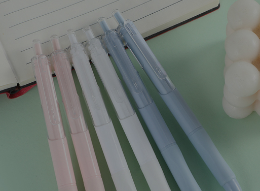Quelles sont les couleurs d'encre des stylos en gel et quelles sont leurs utilisations?
